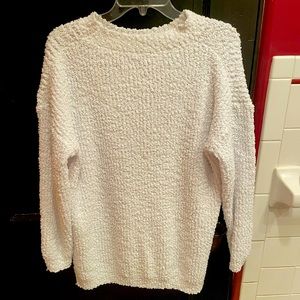 White, XL sweater.